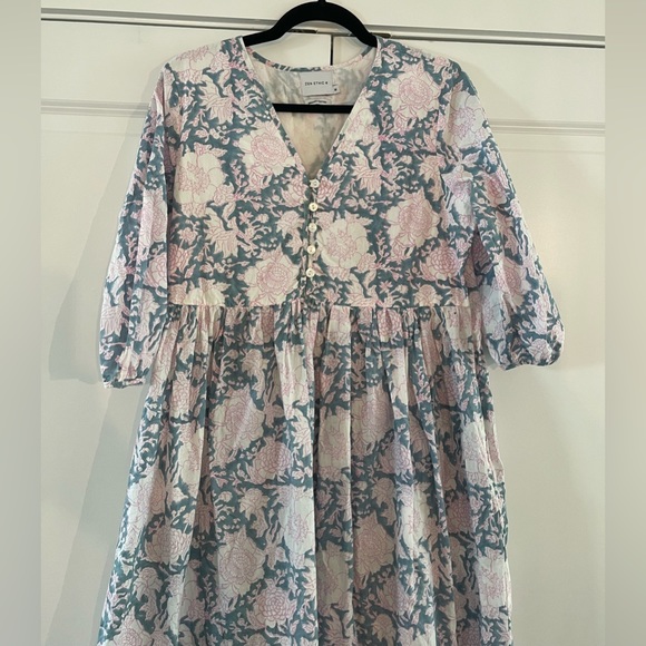 Zen Ethic Floral Dress Size Medium (Paris, France) - Picture 4 of 6